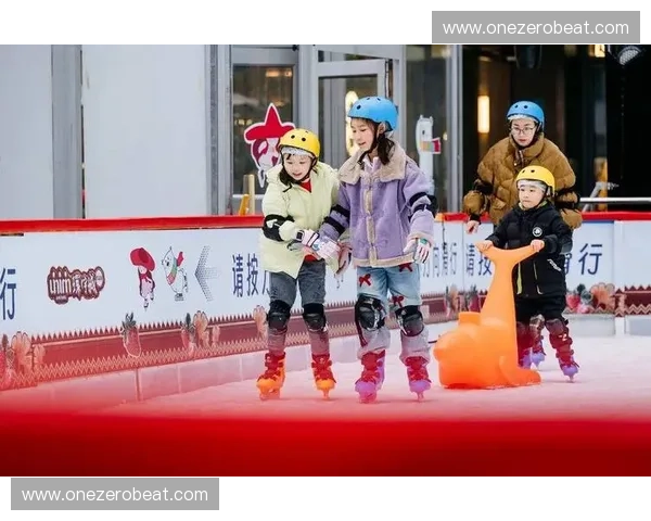 冰雪乐园新体验 室内滑冰场带你畅享冰上激情与欢乐
