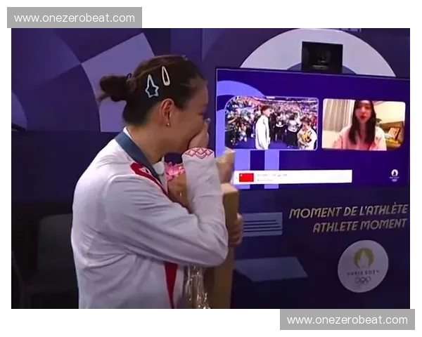 记分牌背后的故事：揭示体育赛事中的数据与情感交织的精彩瞬间